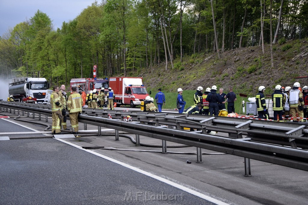 VU Gefahrgut LKW umgestuerzt A 4 Rich Koeln Hoehe AS Gummersbach P069.JPG - Miklos Laubert